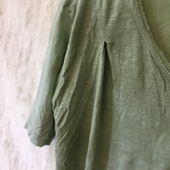 Juicy Couture Light Green V-Neck Tee - Picture 5 of 15